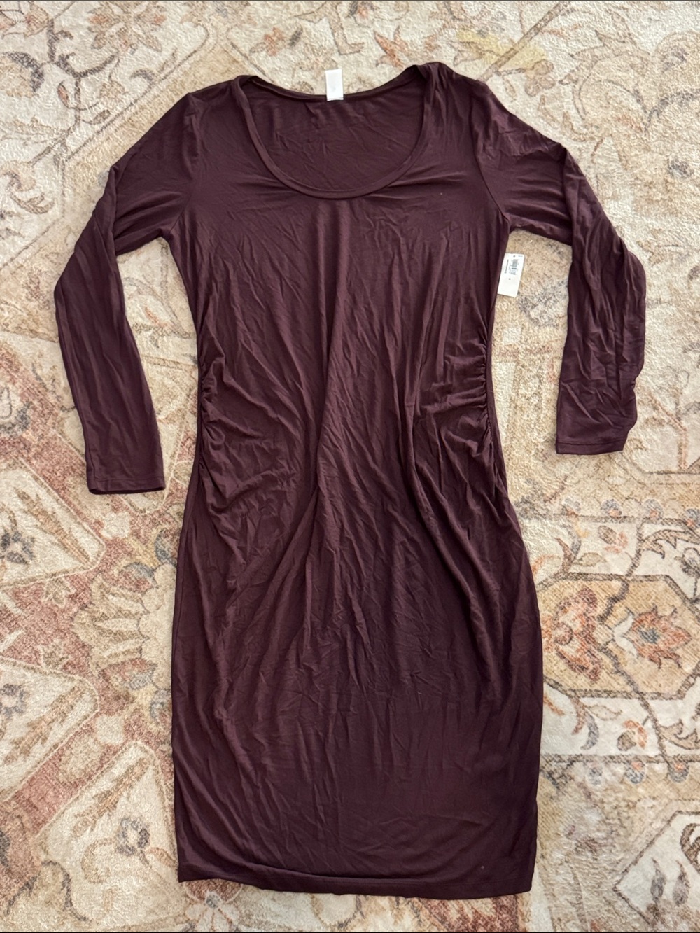 Old Navy Long Sleeve Scoop-Neck Maternity Dress in Deep Wine